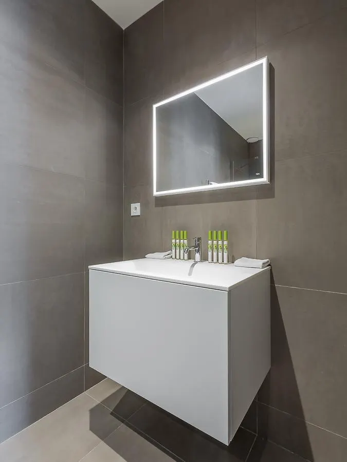 Chic For 4 Champs-elysees Robert Estienne 4 Daire *
